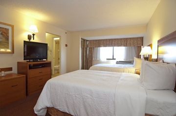 H I Express & Suites San Antonio Medical-Six Flags מראה חיצוני תמונה