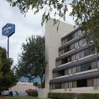 H I Express & Suites San Antonio Medical-Six Flags מראה חיצוני תמונה